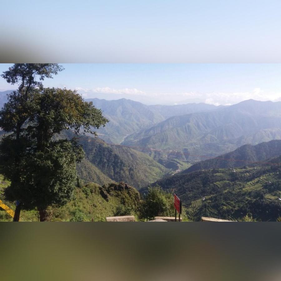 Silver Dew Resorts And Restaurant Dhanaulti Esterno foto