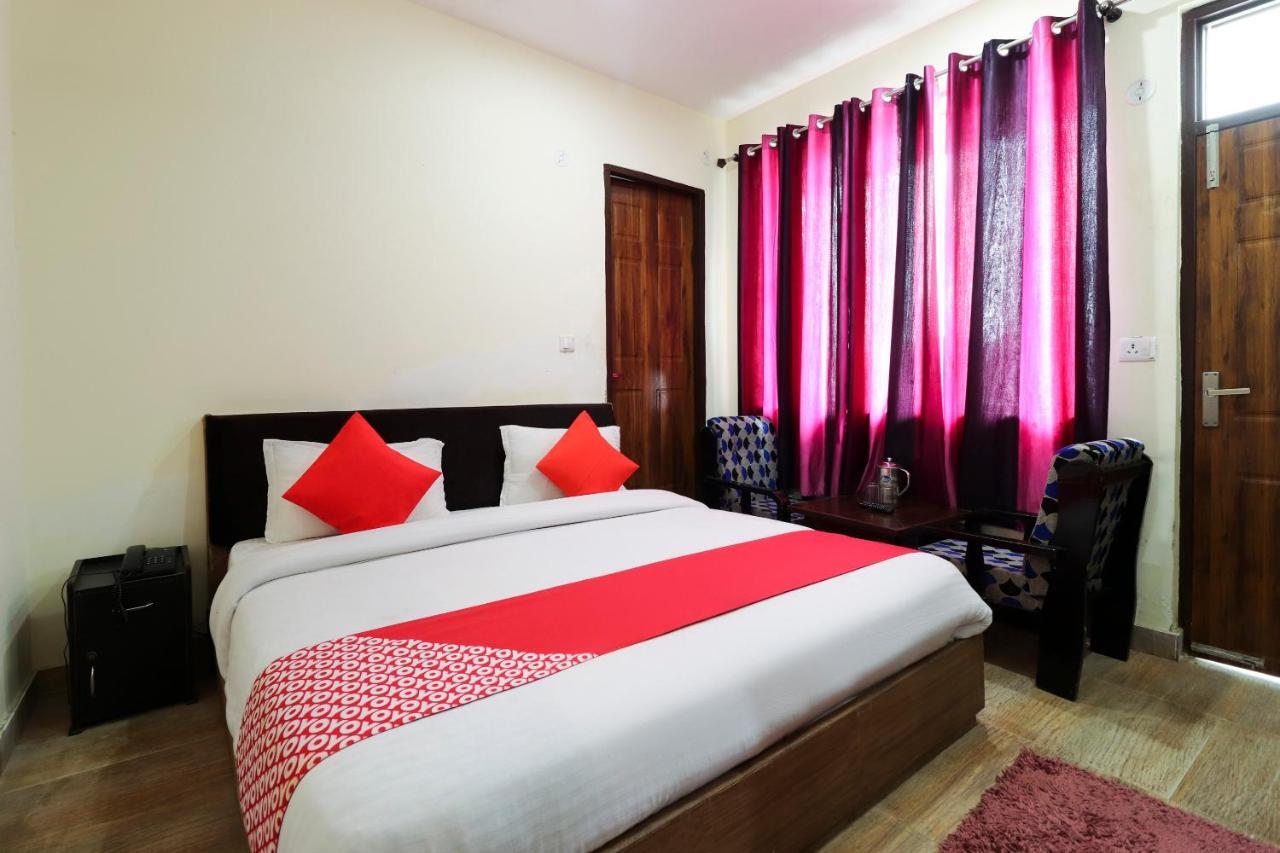 Silver Dew Resorts And Restaurant Dhanaulti Esterno foto