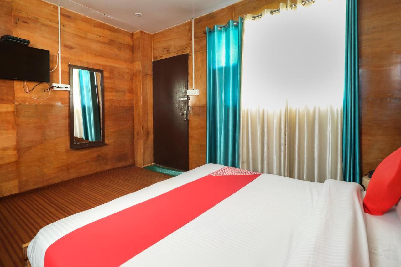Silver Dew Resorts And Restaurant Dhanaulti Esterno foto
